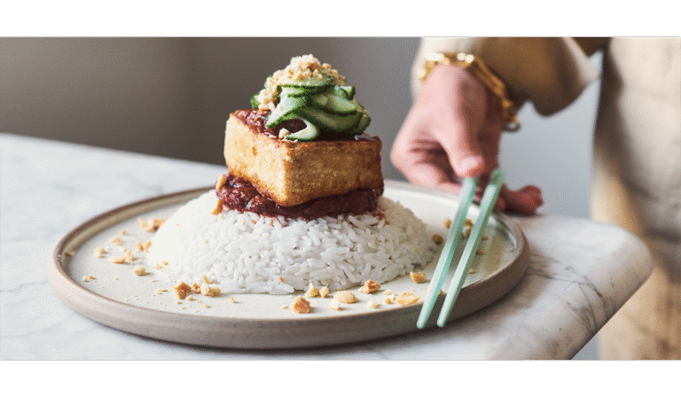 Bioboom 107 – Rezept aus »Happy«, »Gebratener Tofu mit Tomaten-Sambal und Kokosreis«